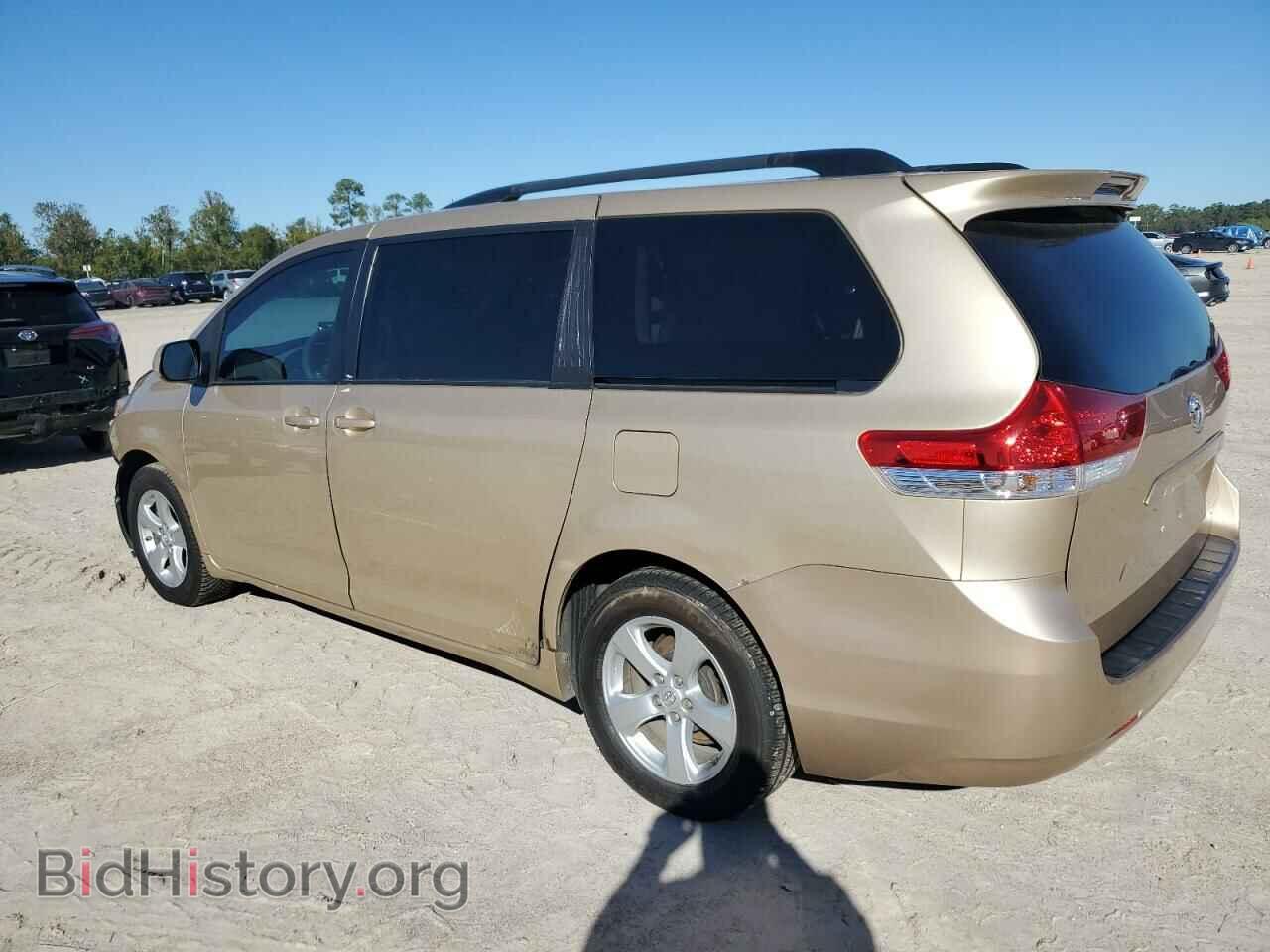 2011 TOYOTA All Models - VIN: 5TDKK3DC5BS065807 - Фото 2