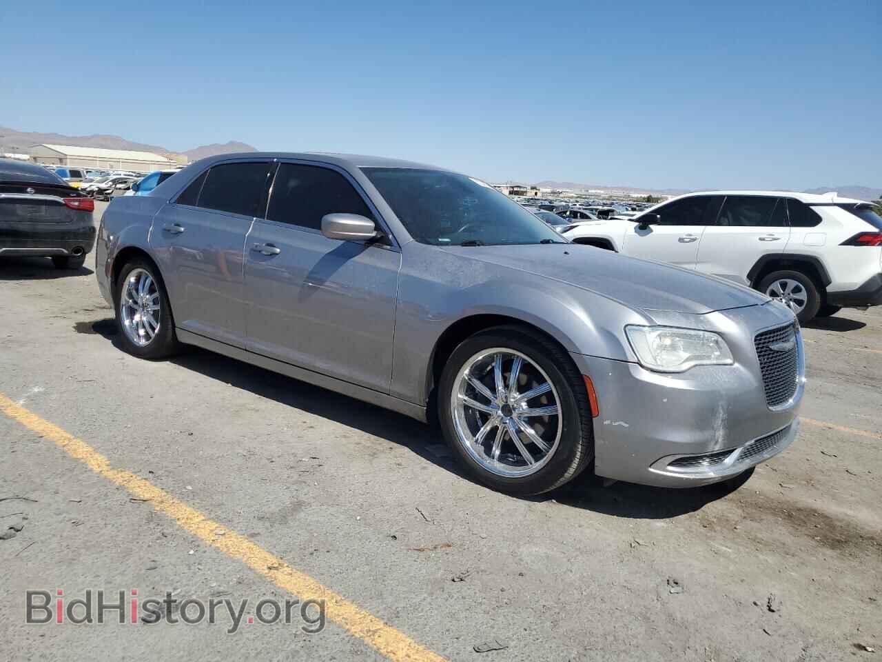 2016 CHRYSLER 300 - VIN: 2C3CCAAG2GH167766 - Фото 4