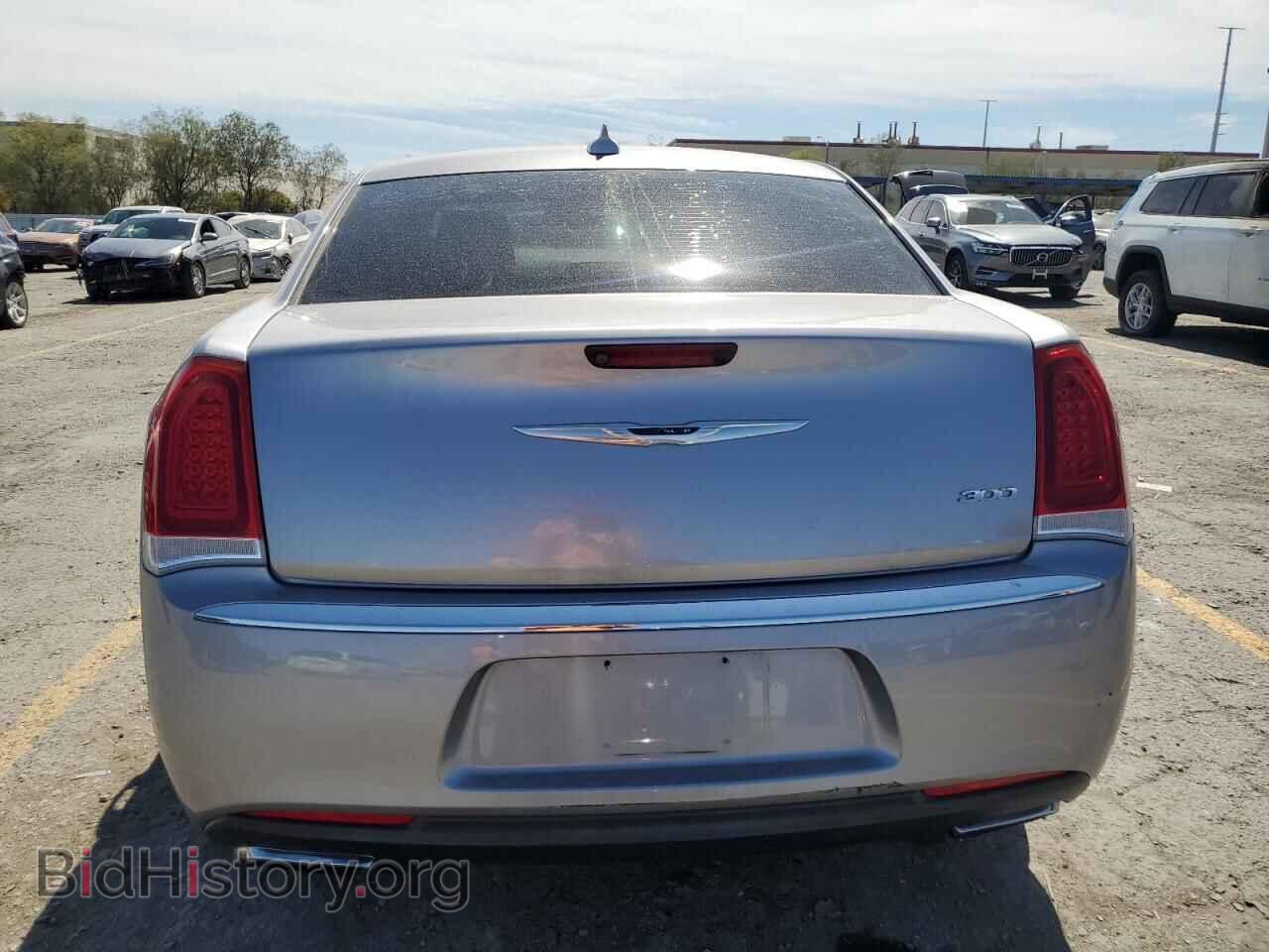 2016 CHRYSLER 300 - VIN: 2C3CCAAG2GH167766 - Фото 6
