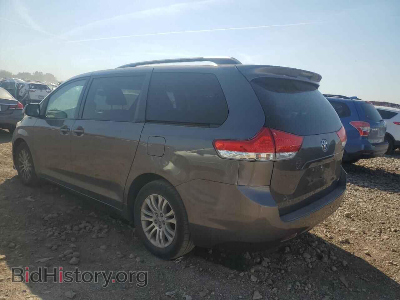 2011 TOYOTA All Models - VIN: 5TDYK3DC2BS100751 - Photo 2