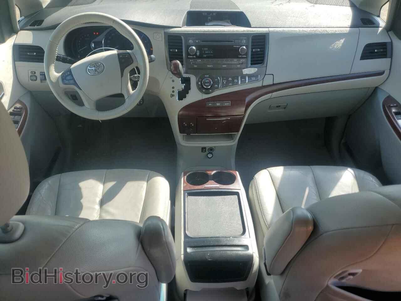 2011 TOYOTA All Models - VIN: 5TDYK3DC2BS100751 - Photo 8