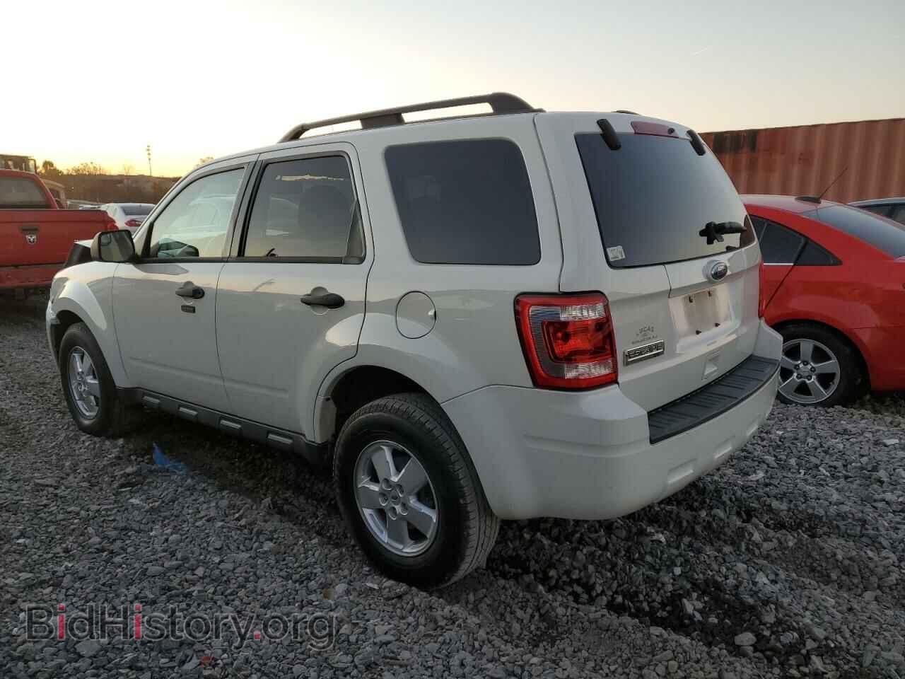 2010 FORD ESCAPE - VIN: 1FMCU0D7XAKD36894 - Фото 2