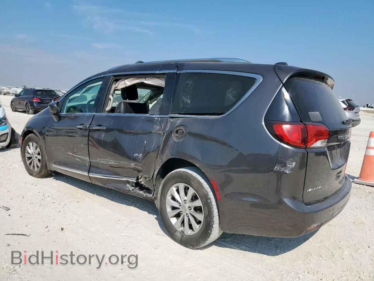 2018 CHRYSLER PACIFICA - VIN: 2C4RC1BG6JR110802 - Фото 2