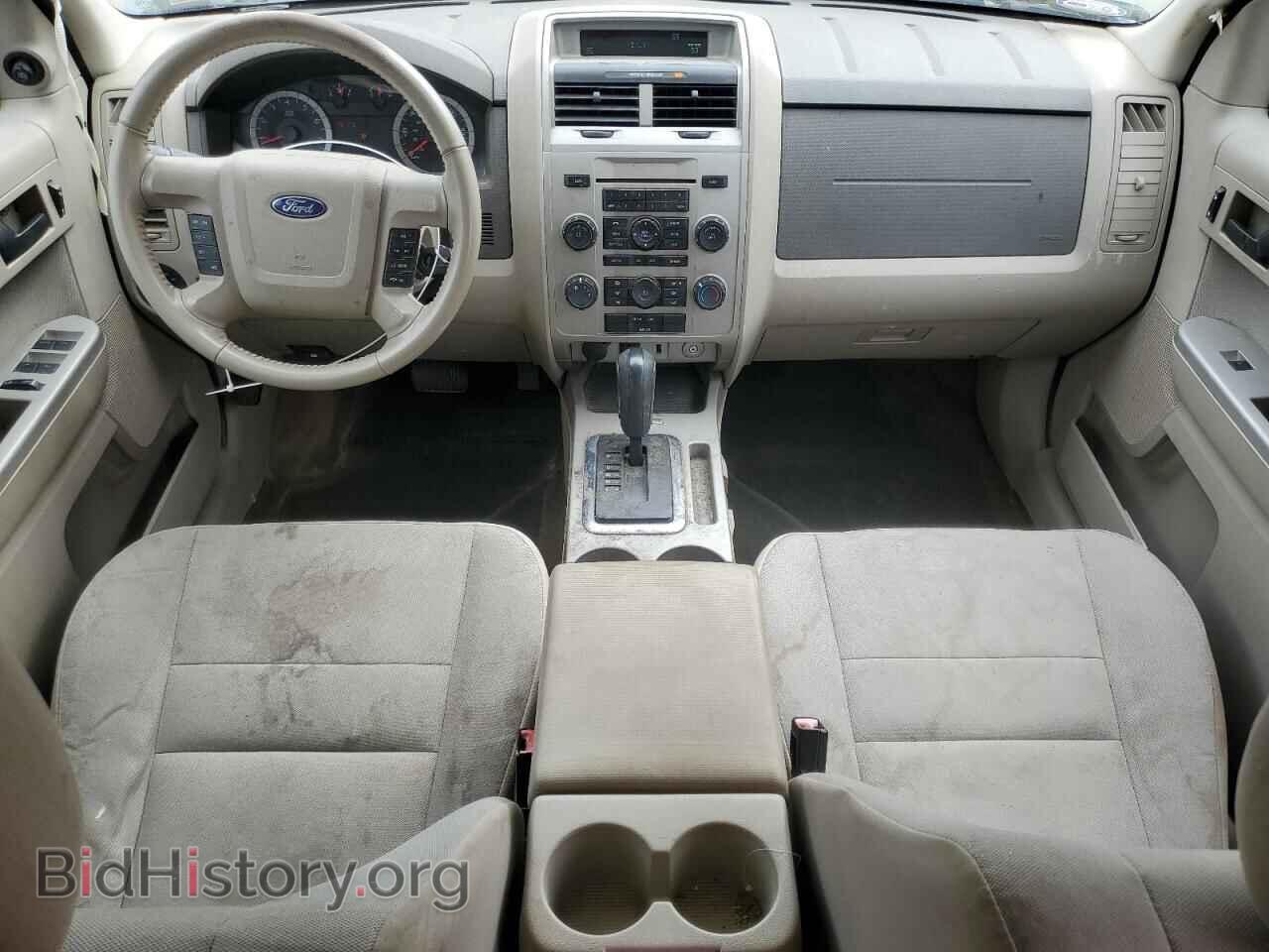 2011 FORD ESCAPE - VIN: 1FMCU9DG9BKB77131 - Фото 8