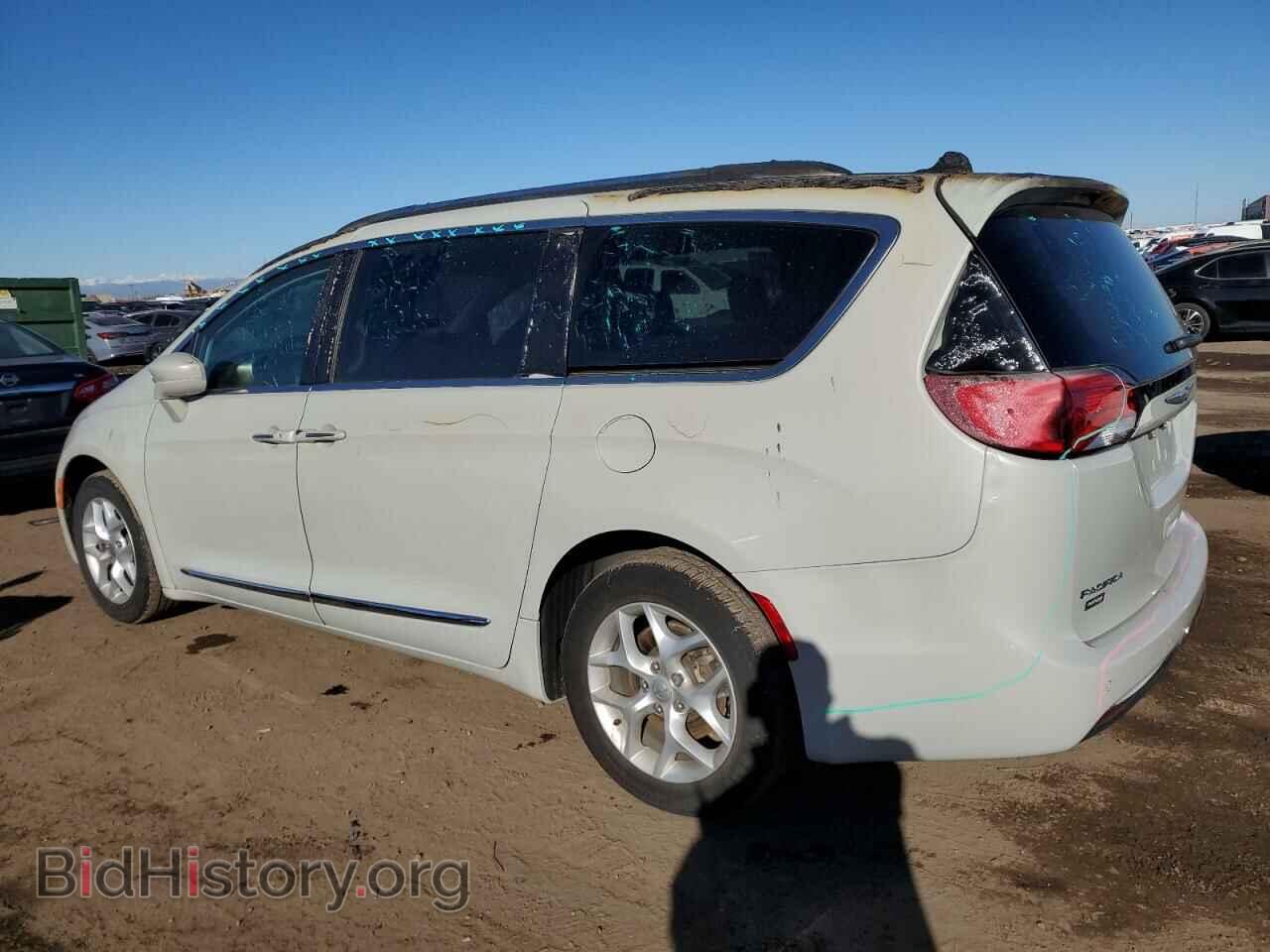 2017 CHRYSLER PACIFICA - VIN: 2C4RC1EG9HR644396 - Фото 2