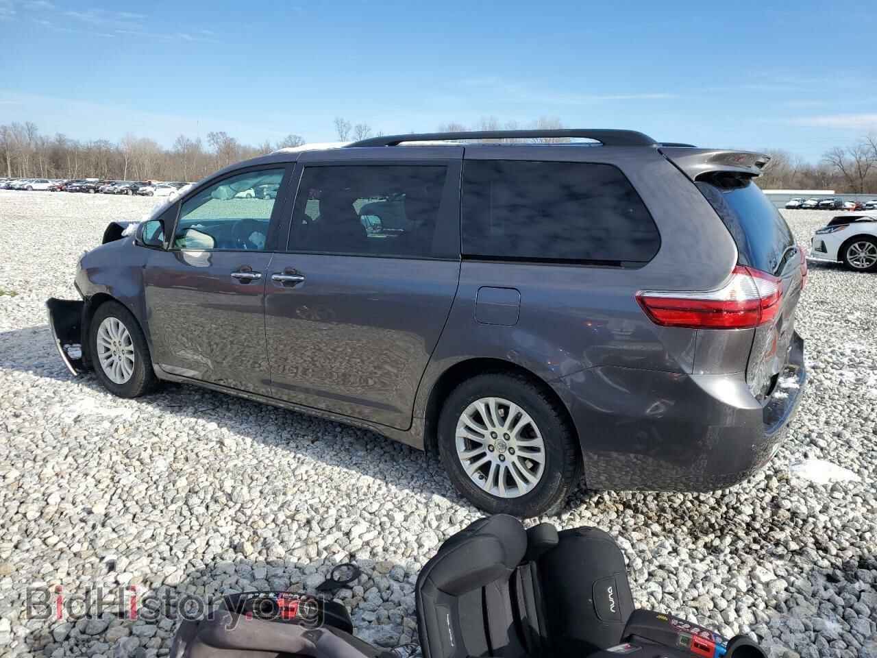 2017 TOYOTA All Models - VIN: 5TDYZ3DC4HS793522 - Фото 2