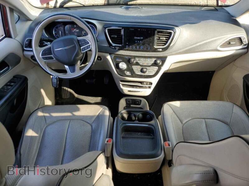 2017 Chrysler PACIFICA (VIN 2C4RC1N79HR822257) — фото 8 из 13