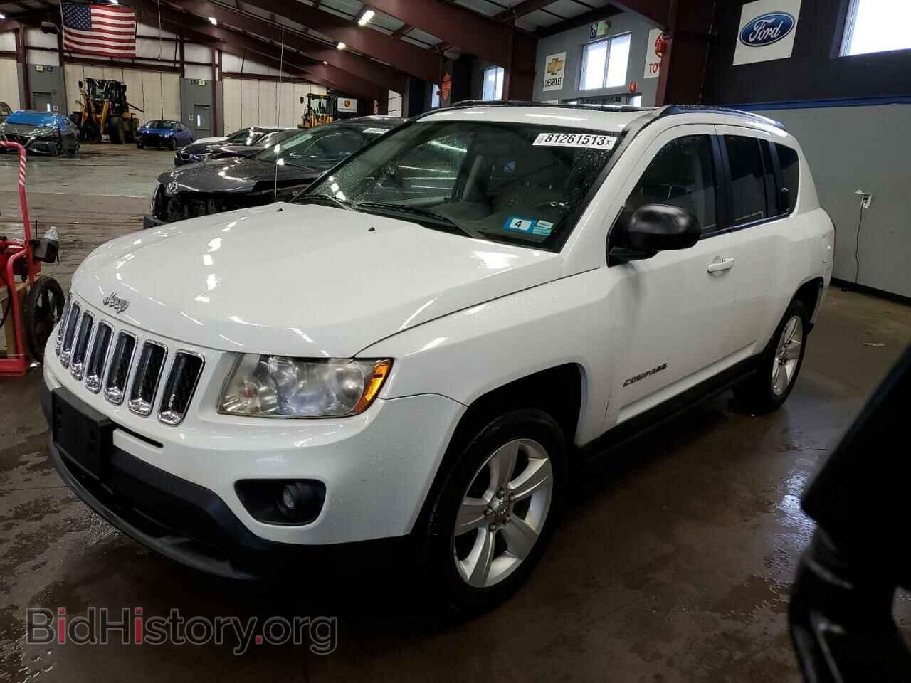 Photo 1J4NF1FB1BD282982 - JEEP COMPASS 2011