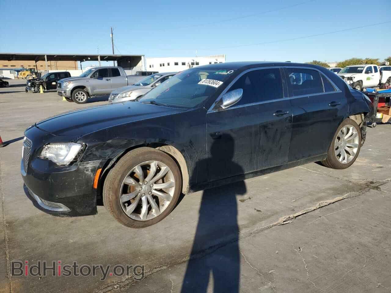 Фотография 2C3CCAAG6KH667616 - CHRYSLER 300 2019