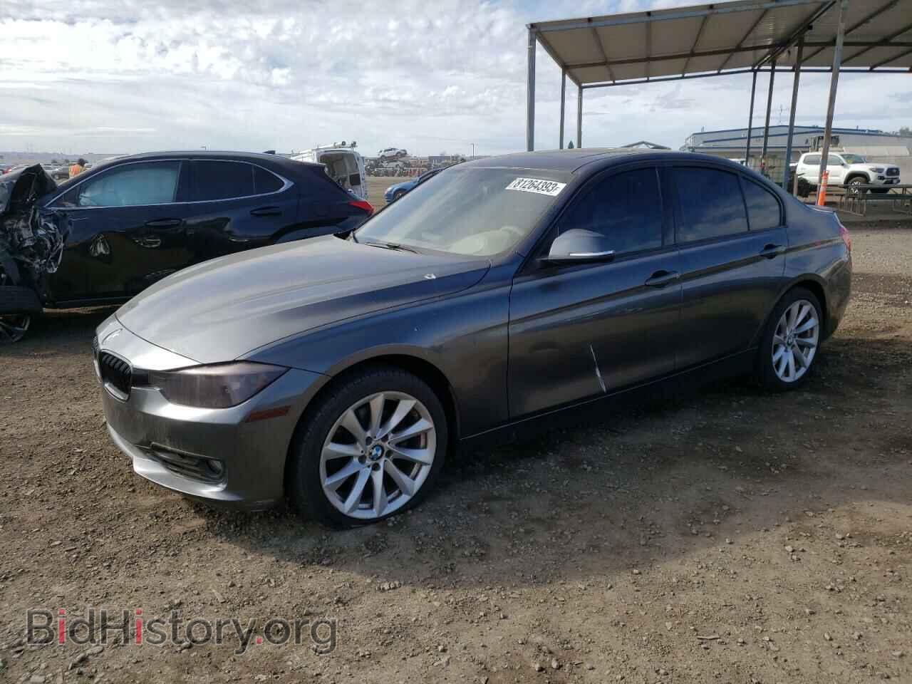 Photo WBA3A5C53CF342930 - BMW 3 SERIES 2012