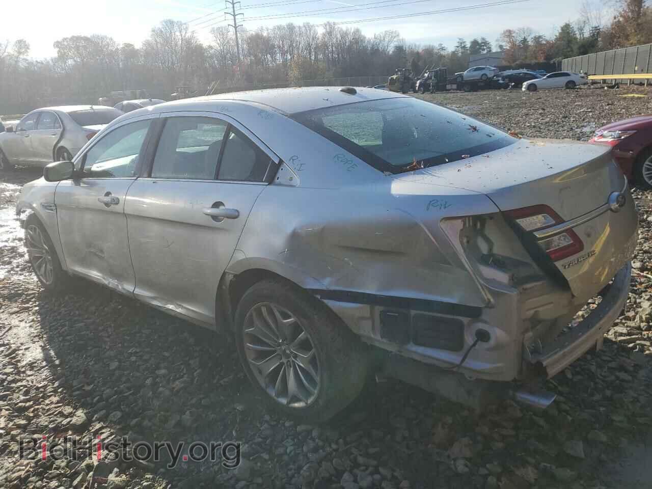 2013 FORD TAURUS - VIN: 1FAHP2F82DG102345 - Фото 2