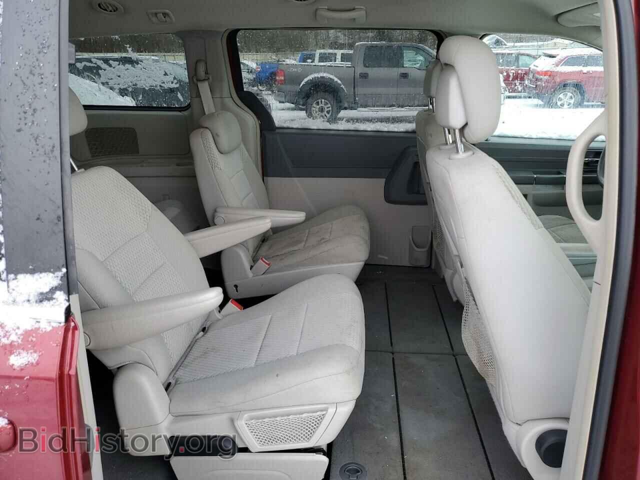 2010 CHRYSLER MINIVAN - VIN: 2A4RR2D10AR415476 - Photo 11