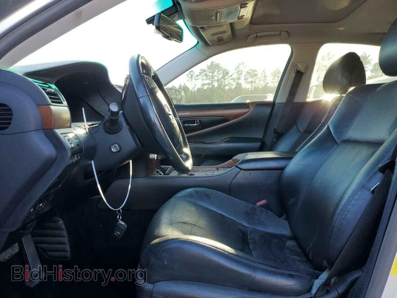 2011 LEXUS LS460 - VIN: JTHBL5EF2B5105475 - Photo 7