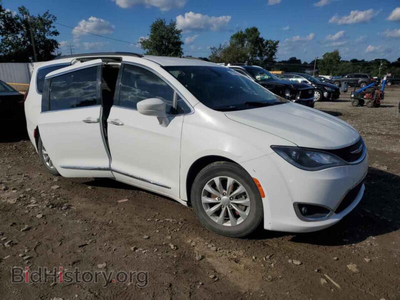 2017 Chrysler PACIFICA (VIN 2C4RC1BG7HR705104) — фото 4 из 13