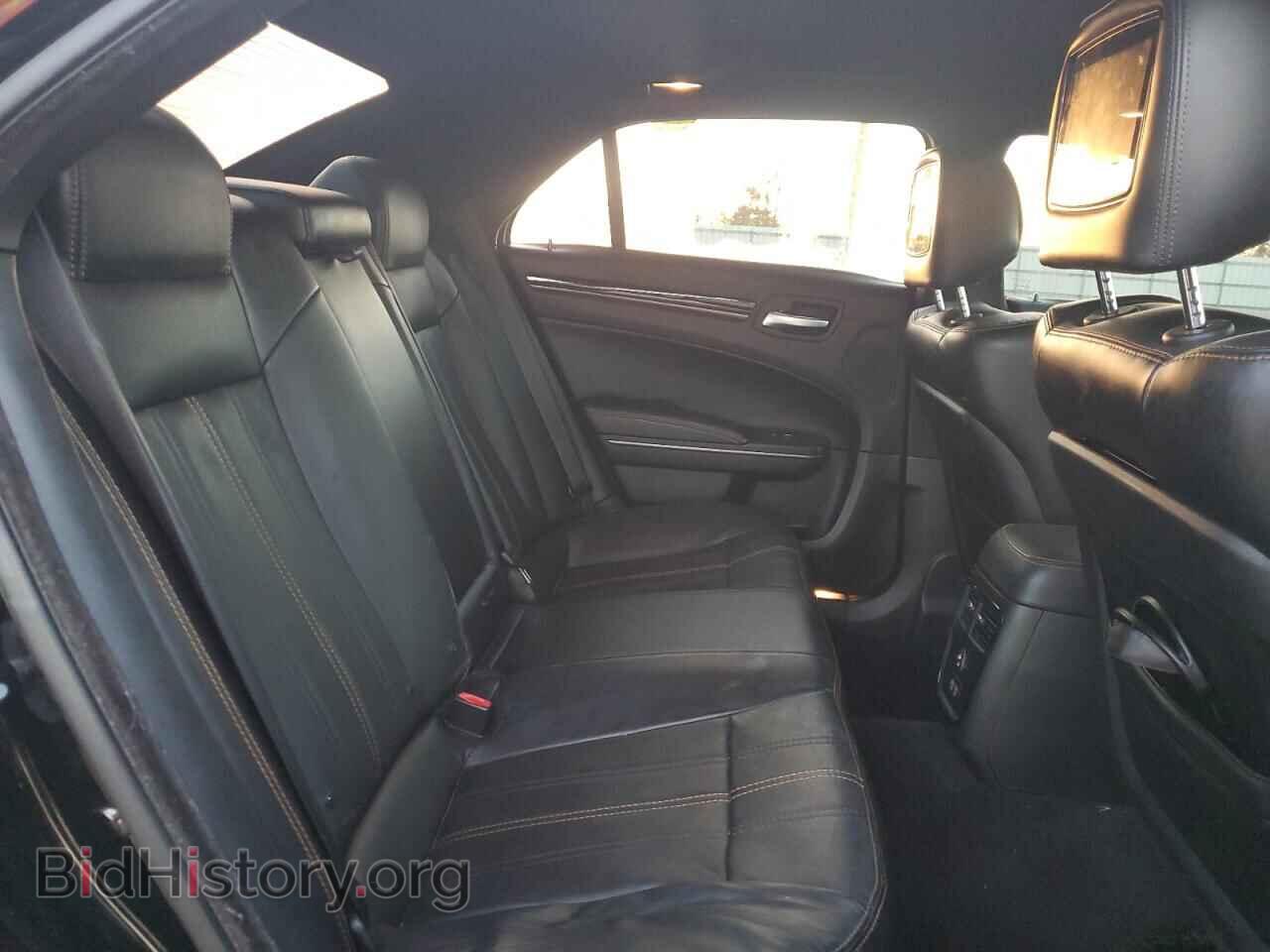 2016 CHRYSLER 300 - VIN: 2C3CCAGG2GH270323 - Фото 10