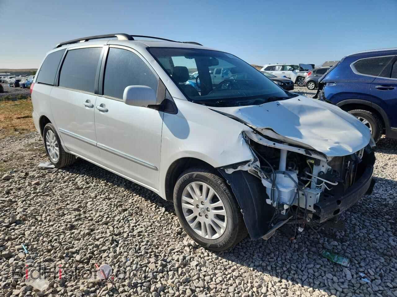 2010 TOYOTA All Models - VIN: 5TDDK4CC2AS032178 - Фото 4