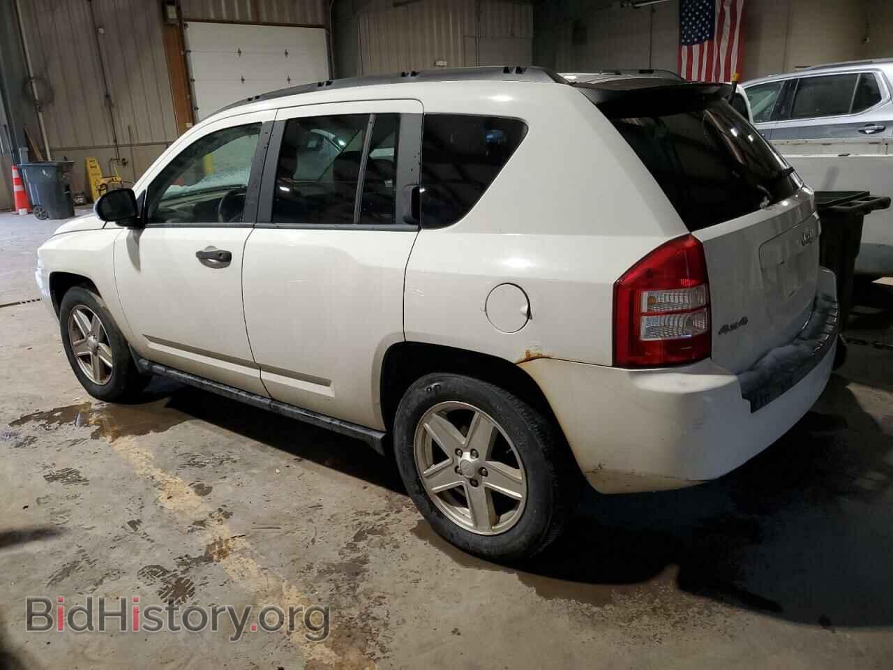 2007 JEEP COMPASS - VIN: 1J8FF47W97D197868 - Фото 2