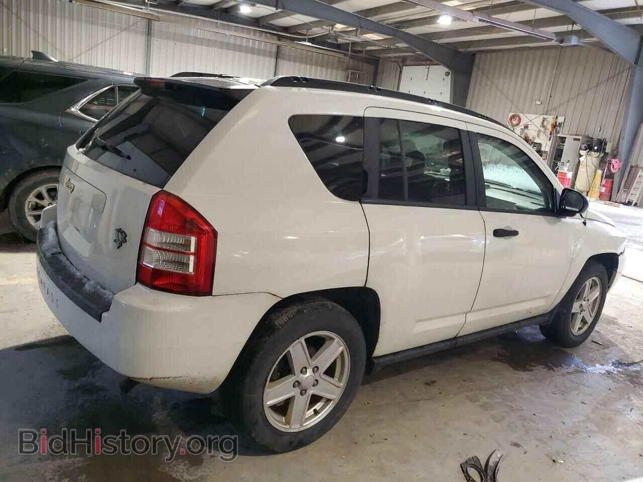 2007 JEEP COMPASS - VIN: 1J8FF47W97D197868 - Фото 3