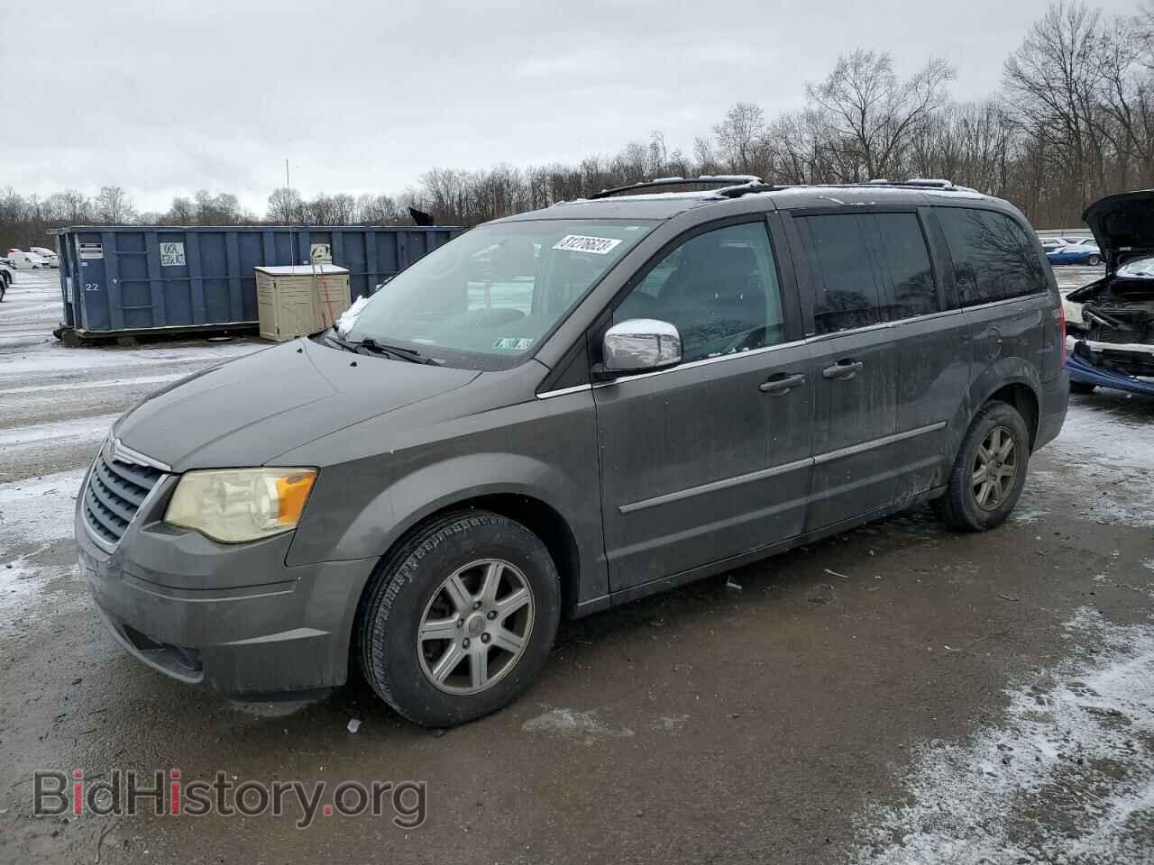 Photo 2A4RR8D16AR415095 - CHRYSLER MINIVAN 2010