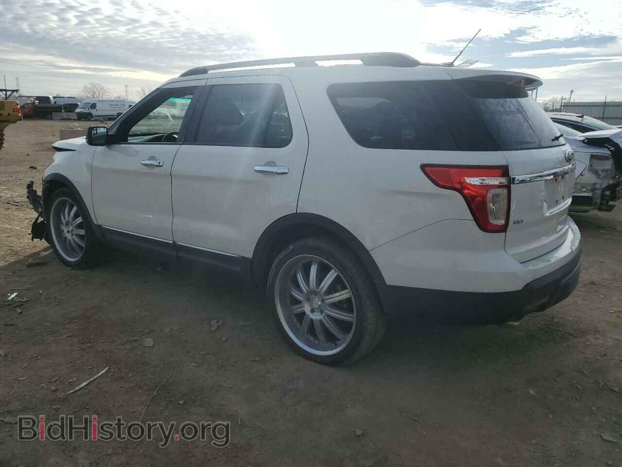 2011 FORD EXPLORER - VIN: 1FMHK7D83BGA35837 - Фото 2