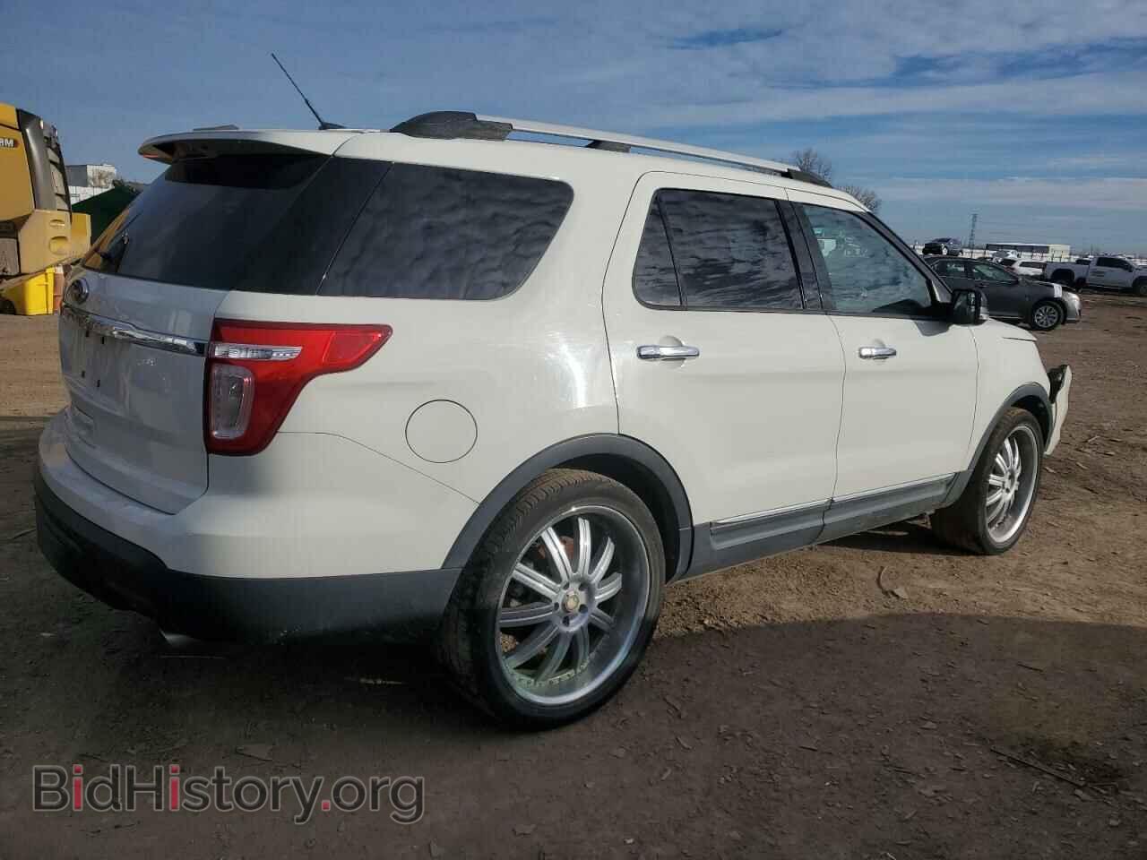 2011 FORD EXPLORER - VIN: 1FMHK7D83BGA35837 - Фото 3