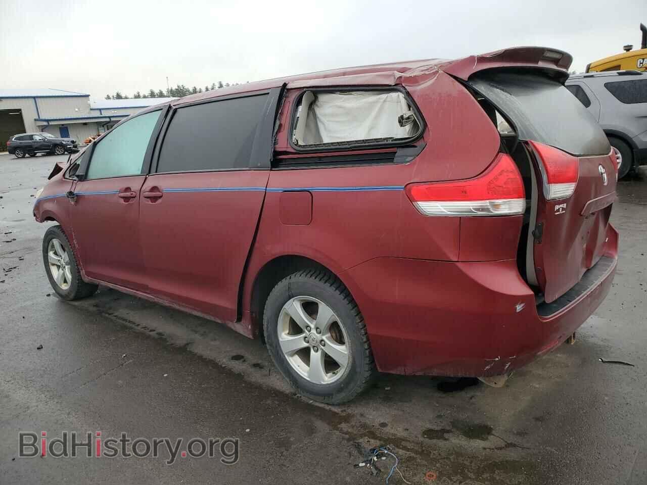 2012 TOYOTA SIENNA - VIN: 5TDKA3DC7CS011039 - Фото 2