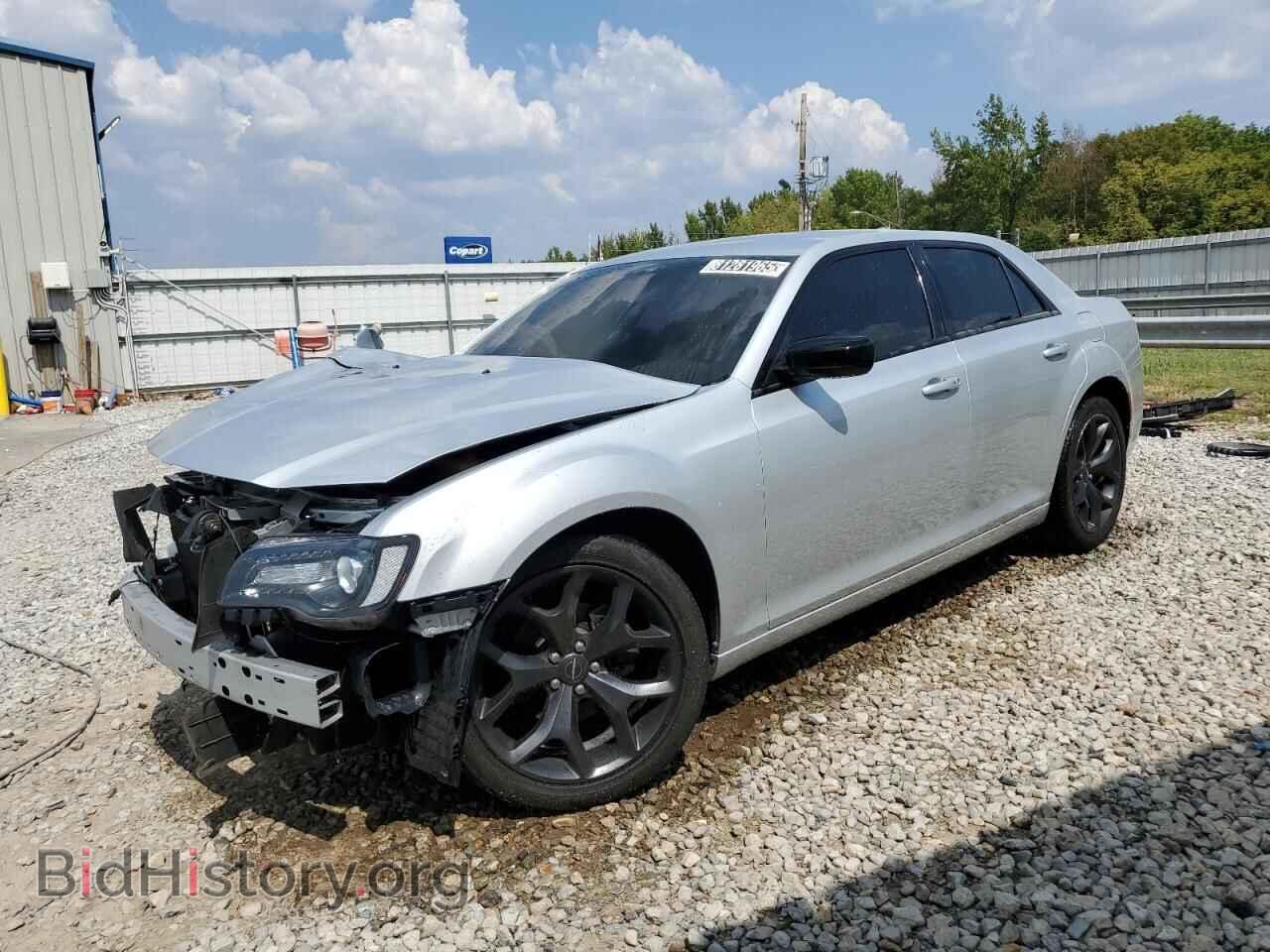 Фотография 2C3CCAAG6LH172012 - CHRYSLER 300 2020