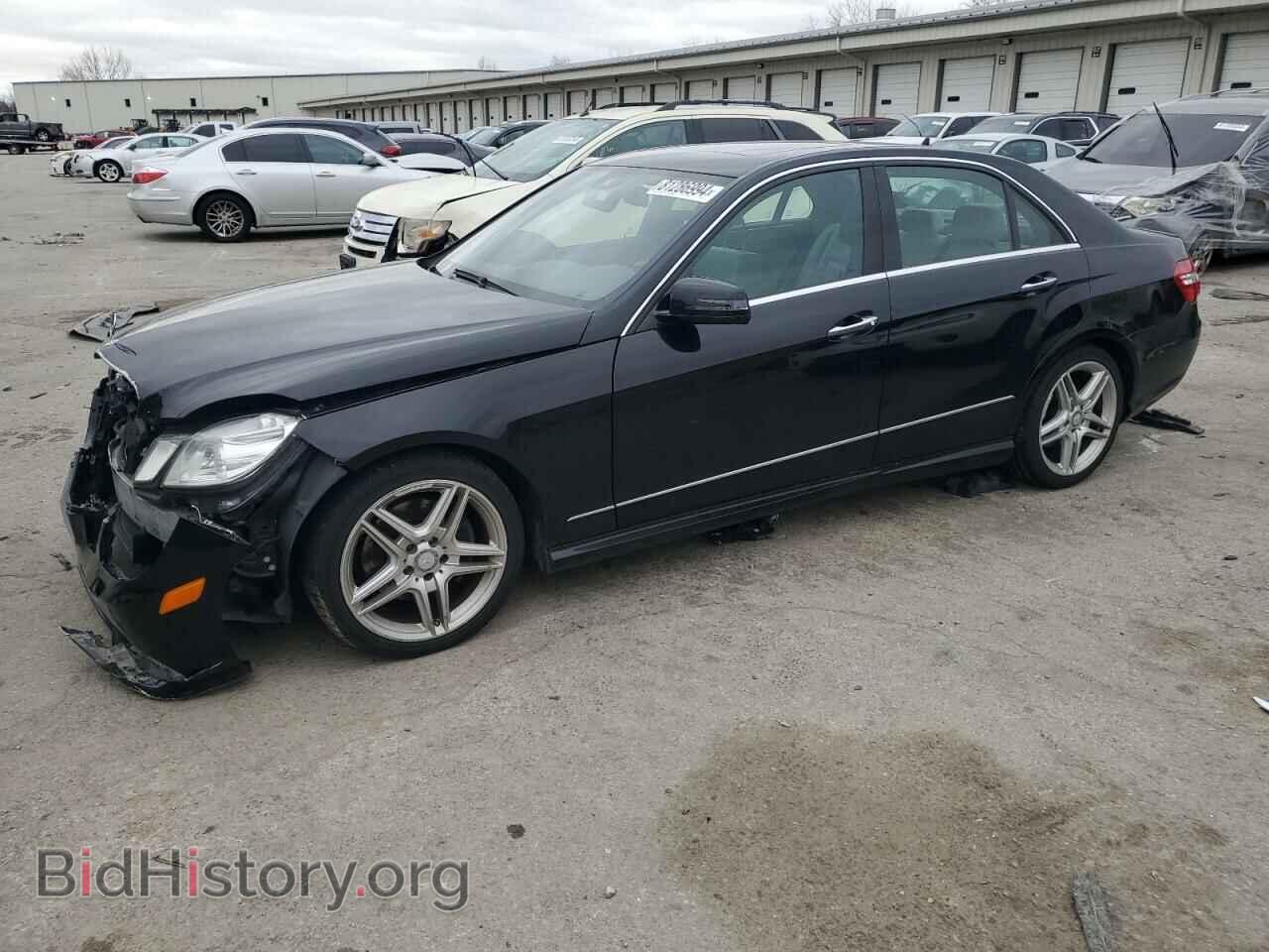 Photo WDDHF8JB8DA735329 - MERCEDES-BENZ E-CLASS 2013