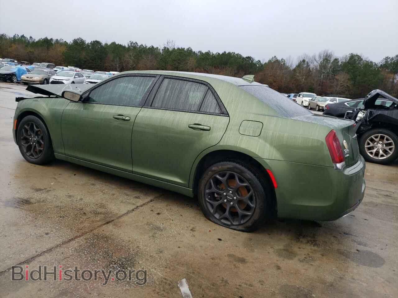 2019 CHRYSLER 300 - VIN: 2C3CCAGG4KH543027 - Фото 2