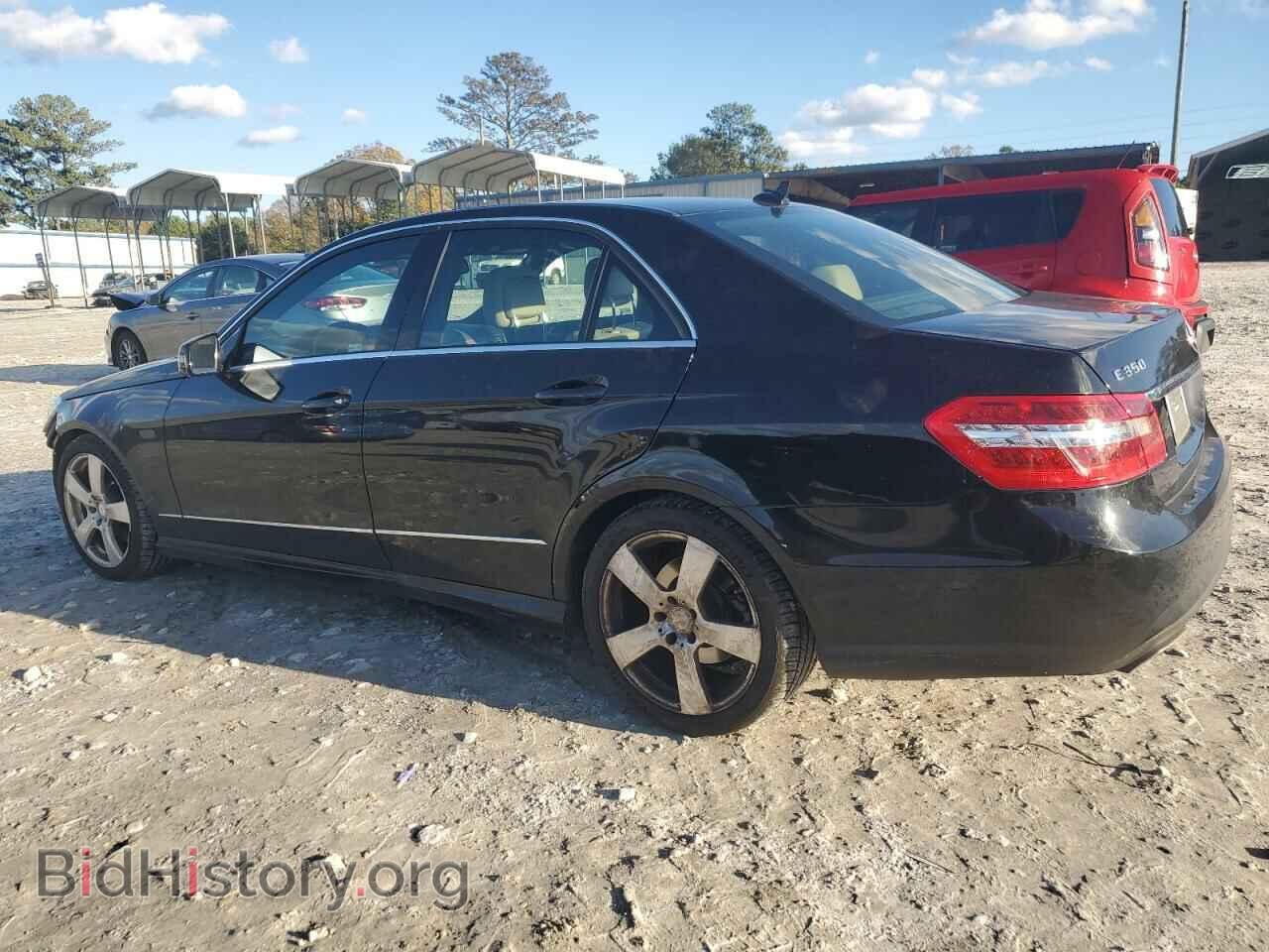 2011 MERCEDES-BENZ E-CLASS - VIN: WDDHF5GB2BA371833 - Фото 2