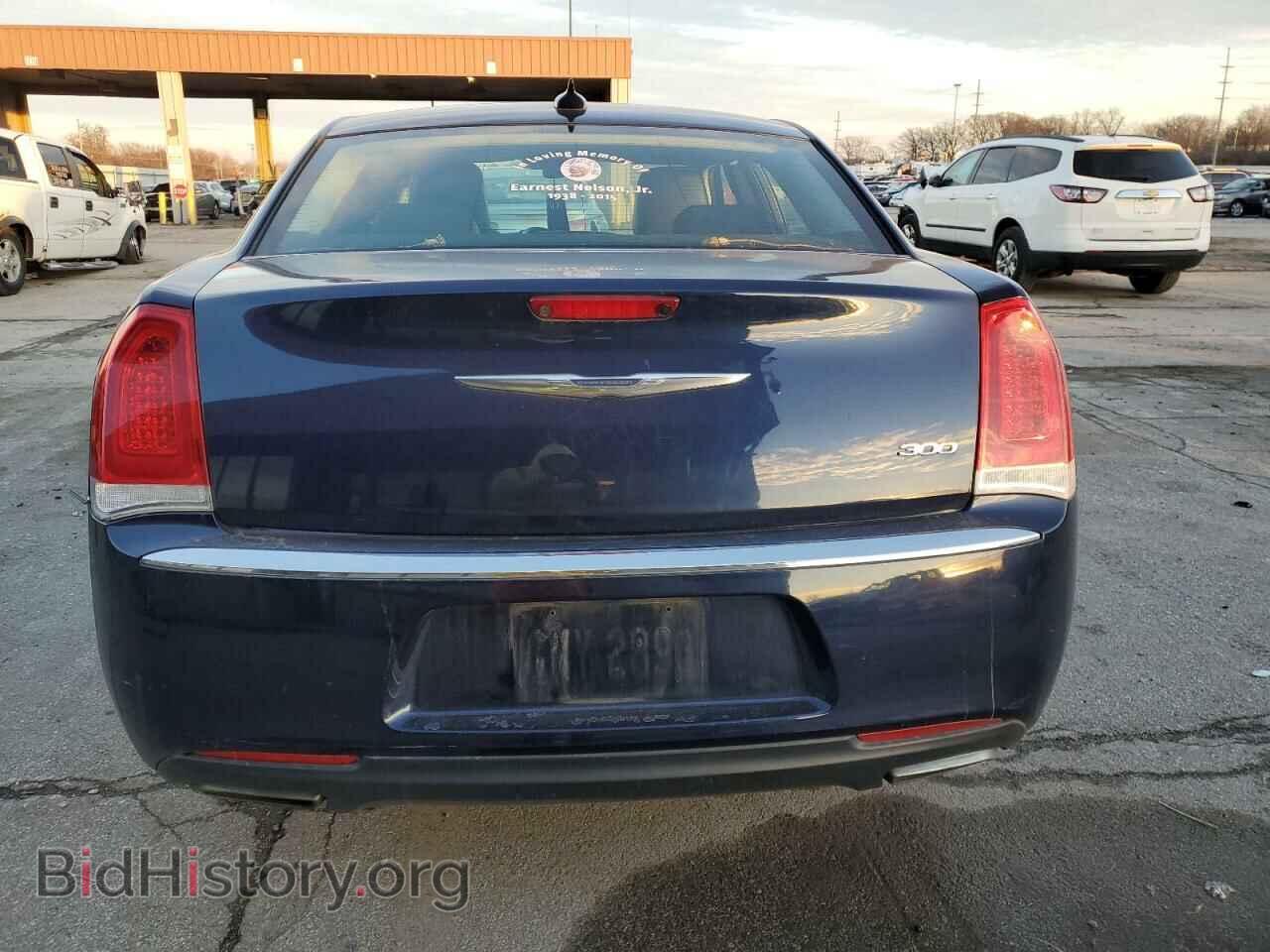 2016 CHRYSLER 300 - VIN: 2C3CCAAG9GH223637 - Фото 6