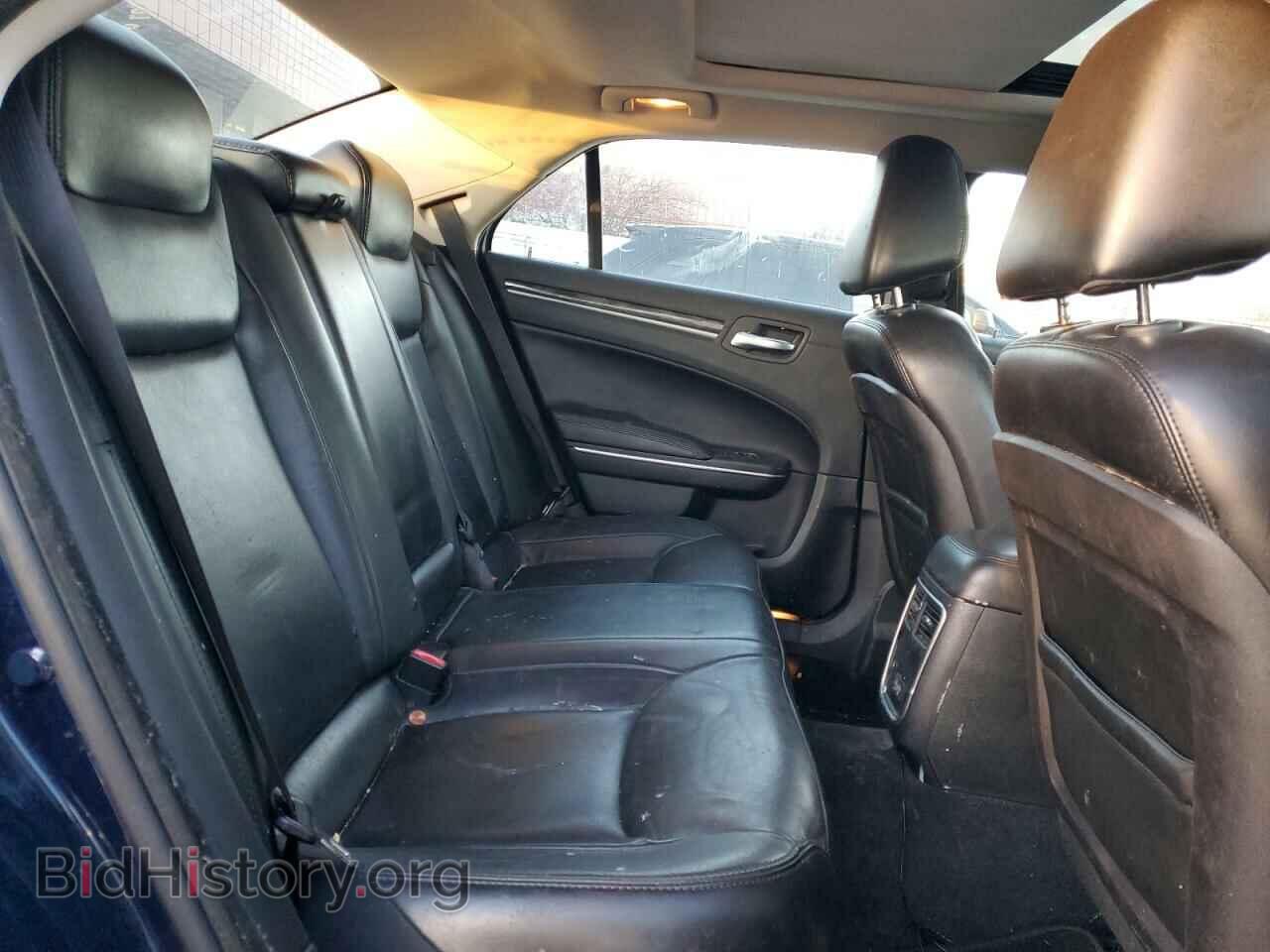 2016 CHRYSLER 300 - VIN: 2C3CCAAG9GH223637 - Фото 10