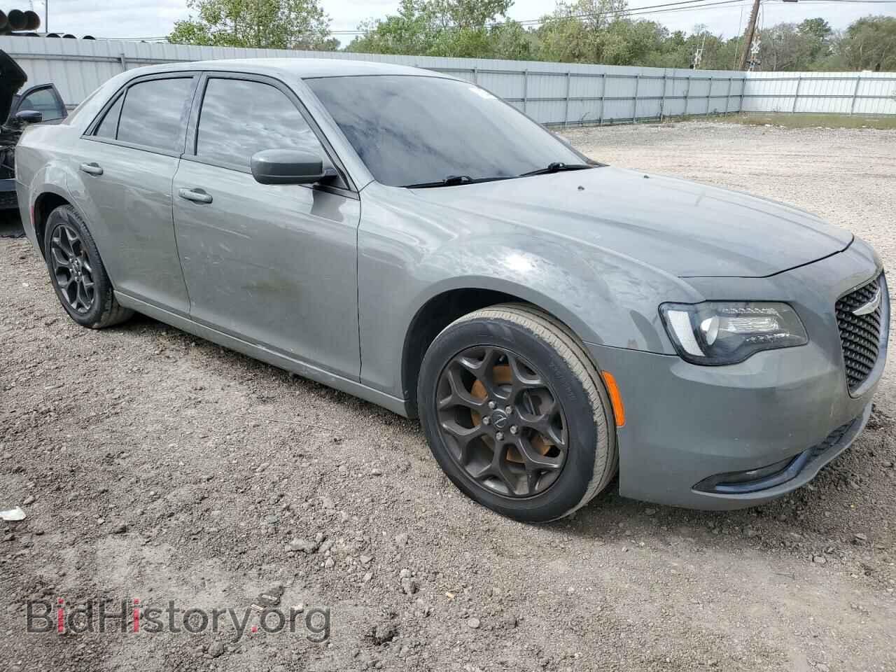 2019 CHRYSLER 300 - VIN: 2C3CCAGGXKH656044 - Фото 4