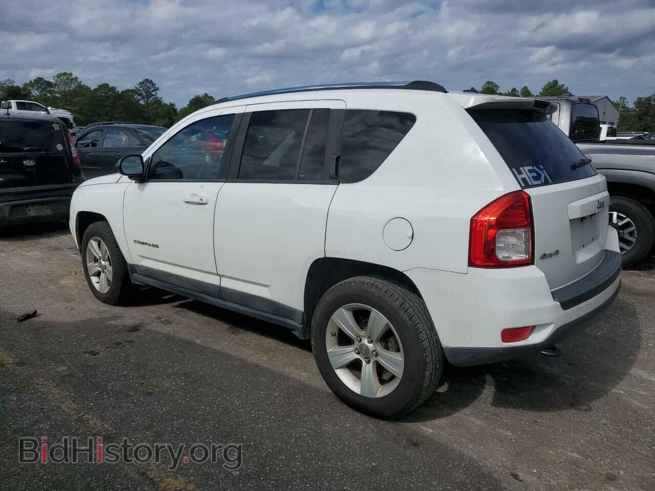 2011 JEEP COMPASS - VIN: 1J4NF1FB3BD154405 - Фото 2