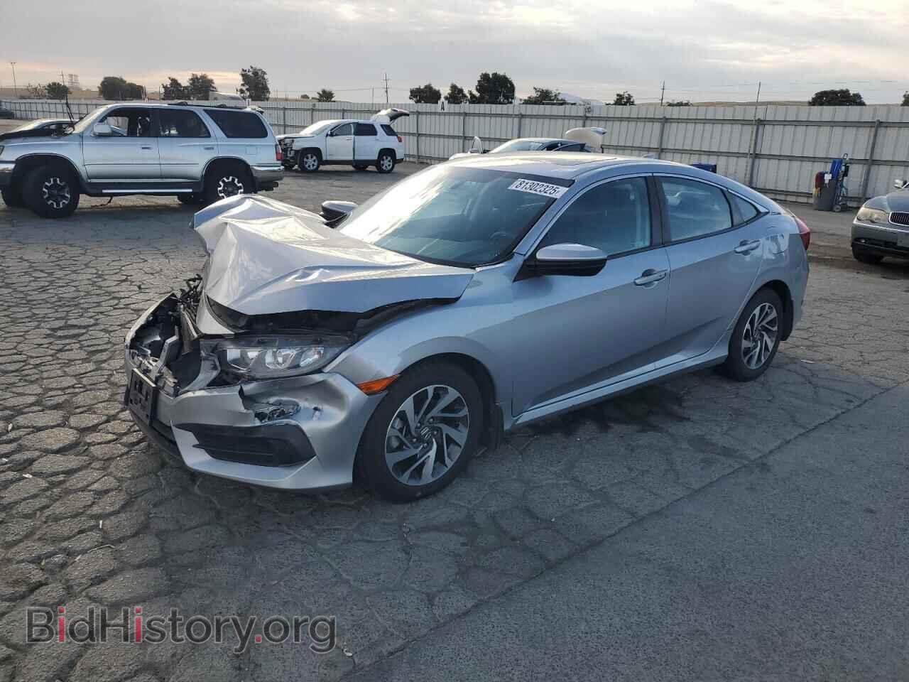 Фотография 2HGFC2F78JH558453 - HONDA CIVIC 2018