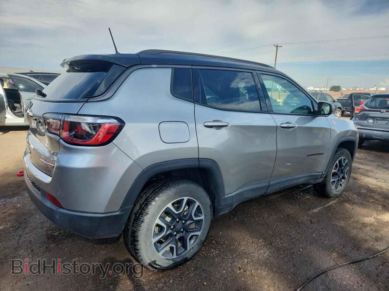 2019 JEEP COMPASS - VIN: 3C4NJDDB7KT709102 - Фото 3