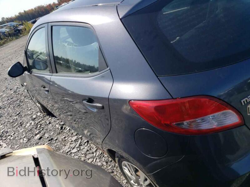 2011 Mazda 2 (VIN JM1DE1HY6B0104692) — фото 2 из 13