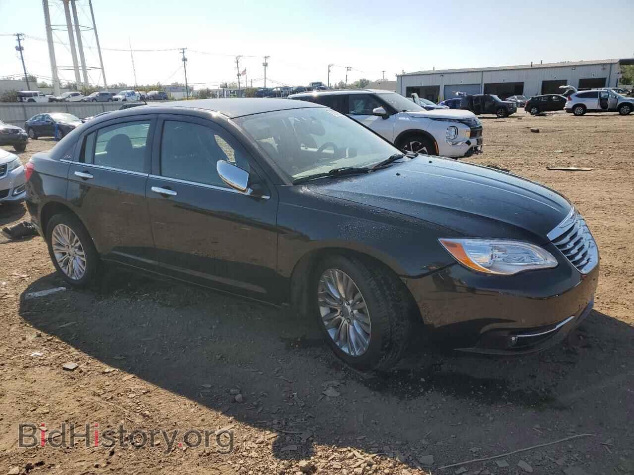 2011 CHRYSLER 200 - VIN: 1C3BC2FG2BN517813 - Фото 4