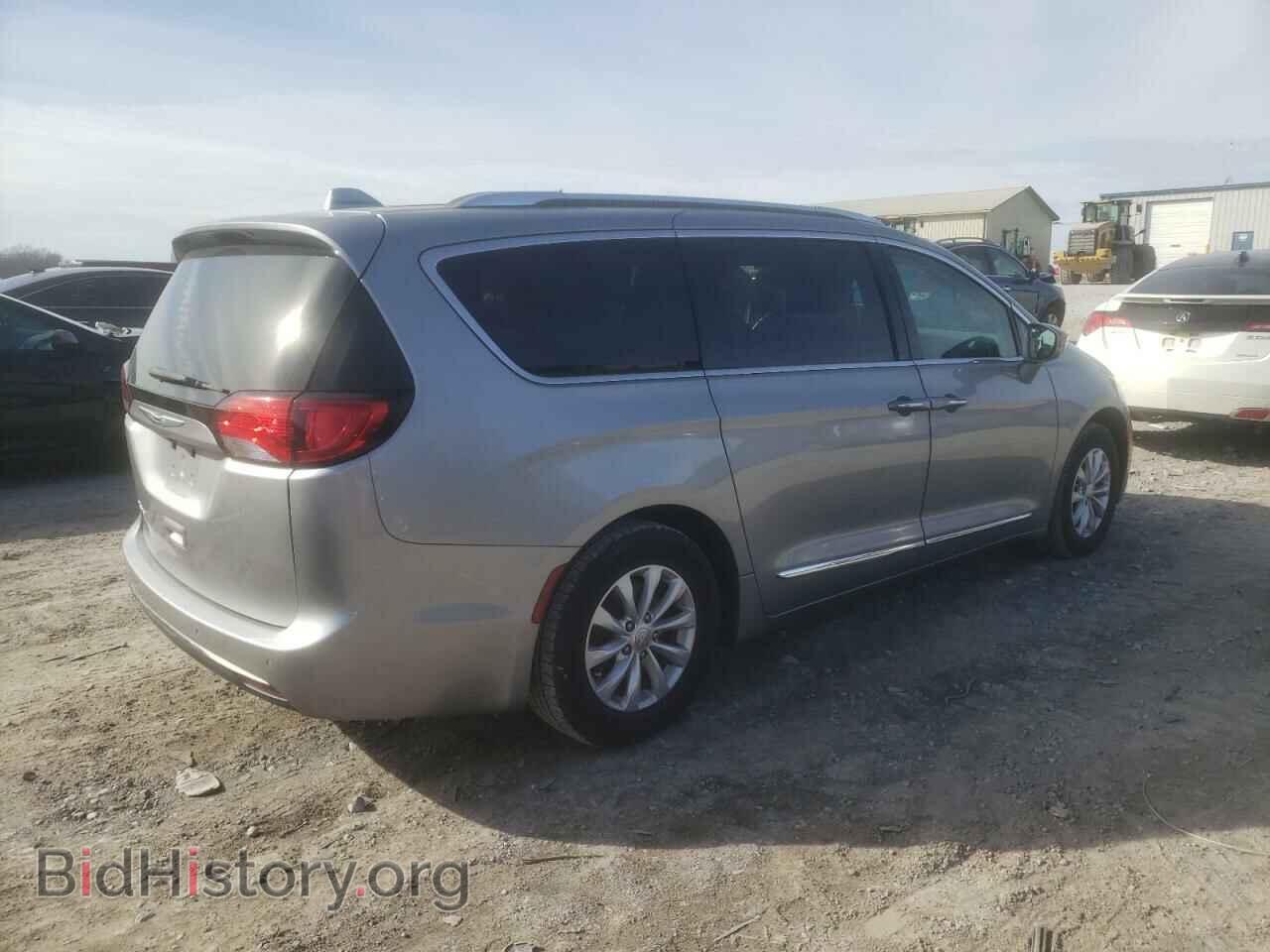 2018 CHRYSLER PACIFICA - VIN: 2C4RC1BG0JR290651 - Фото 3