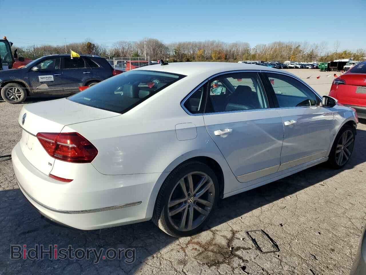 2016 VOLKSWAGEN PASSAT - VIN: 1VWAT7A36GC032339 - Фото 3