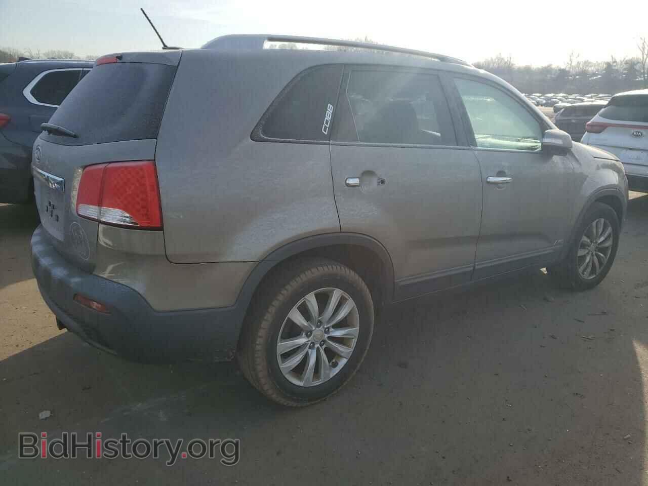 2011 KIA SORENTO - VIN: 5XYKTDA24BG095389 - Фото 3