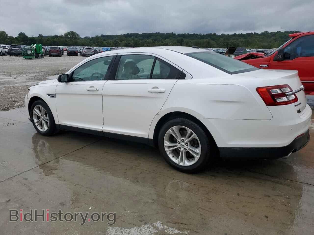 2013 FORD TAURUS - VIN: 1FAHP2E84DG111596 - Фото 2