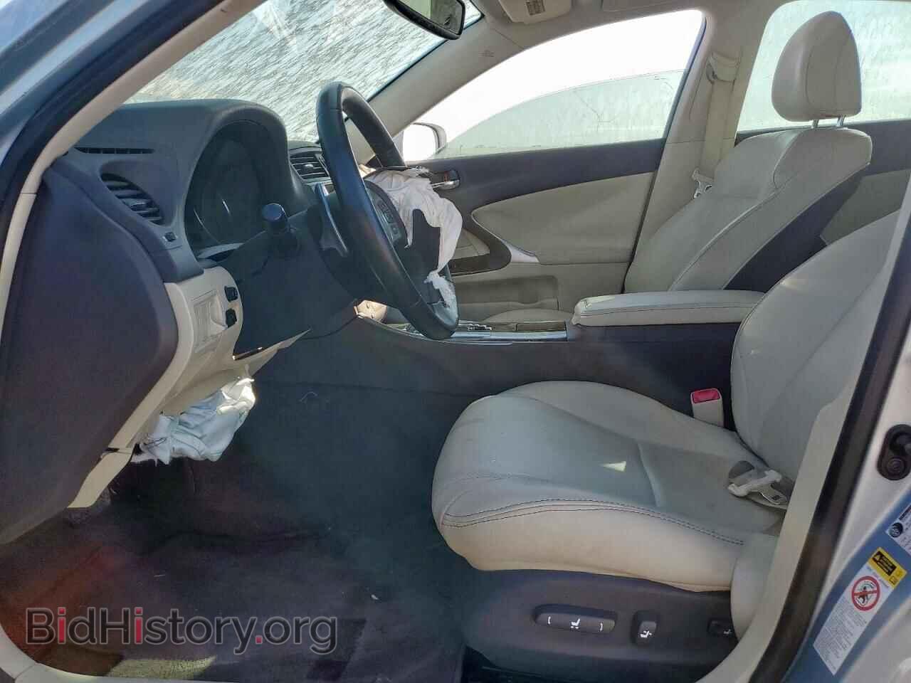 2011 LEXUS IS - VIN: JTHBF5C25B5138851 - Photo 7