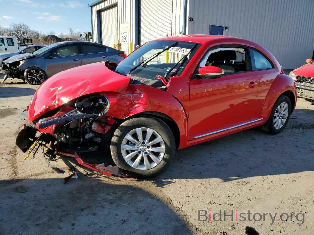 Photo 3VWFD7AT7KM720702 - VOLKSWAGEN BEETLE 2019