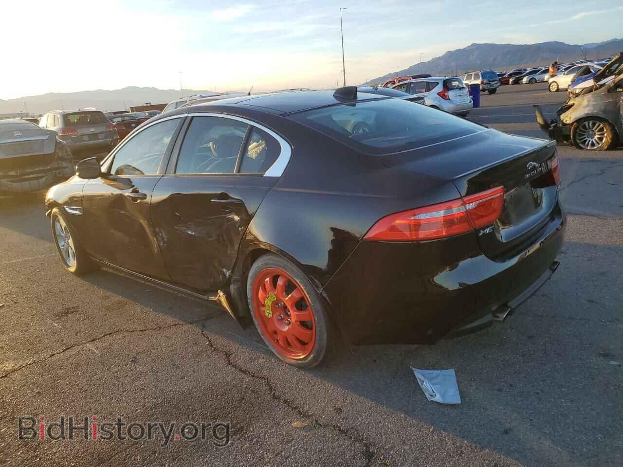 2017 JAGUAR XE - VIN: SAJAR4BG8HA978197 - Фото 2