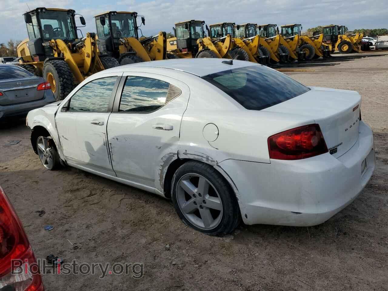 2011 DODGE AVENGER - VIN: 1B3BD4FB6BN563042 - Photo 2