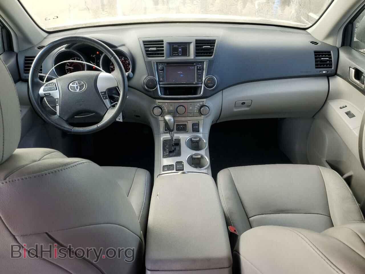 2013 TOYOTA HIGHLANDER - VIN: 5TDBK3EH8DS195478 - Фото 8