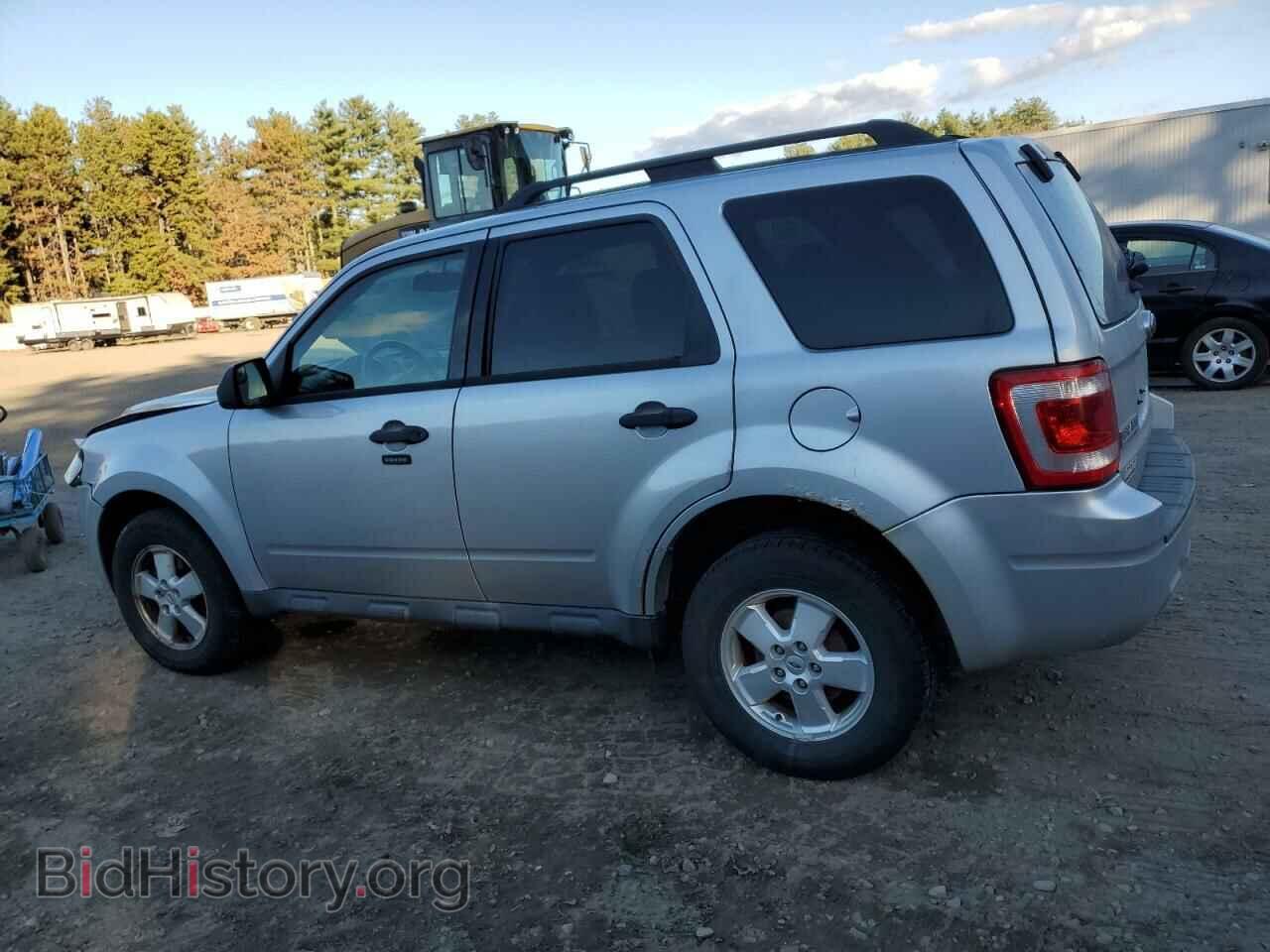 2011 FORD ESCAPE - VIN: 1FMCU9D74BKC38398 - Фото 2
