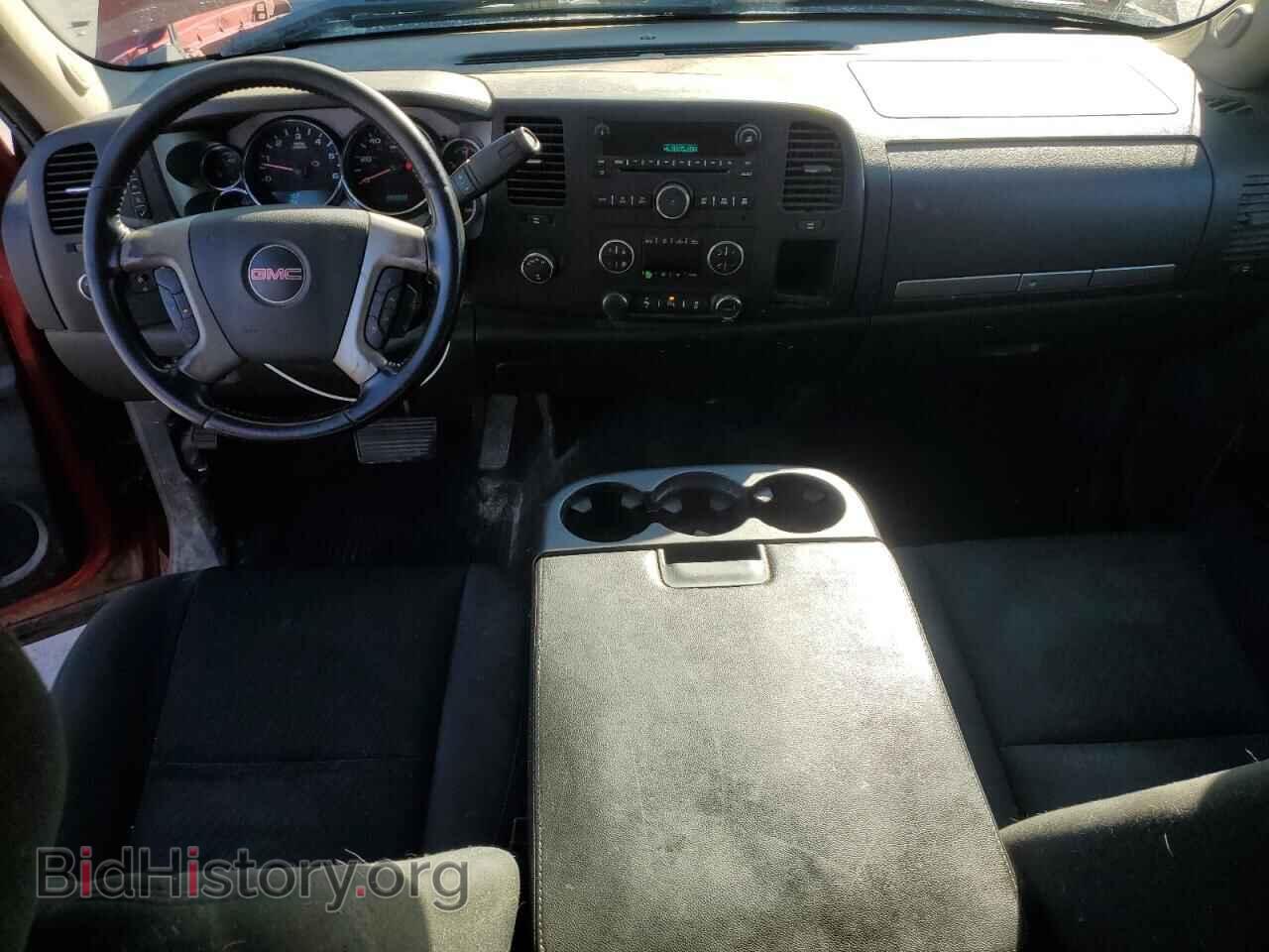 2011 GMC SIERRA - VIN: 1GTR2VE31BZ453110 - Фото 8