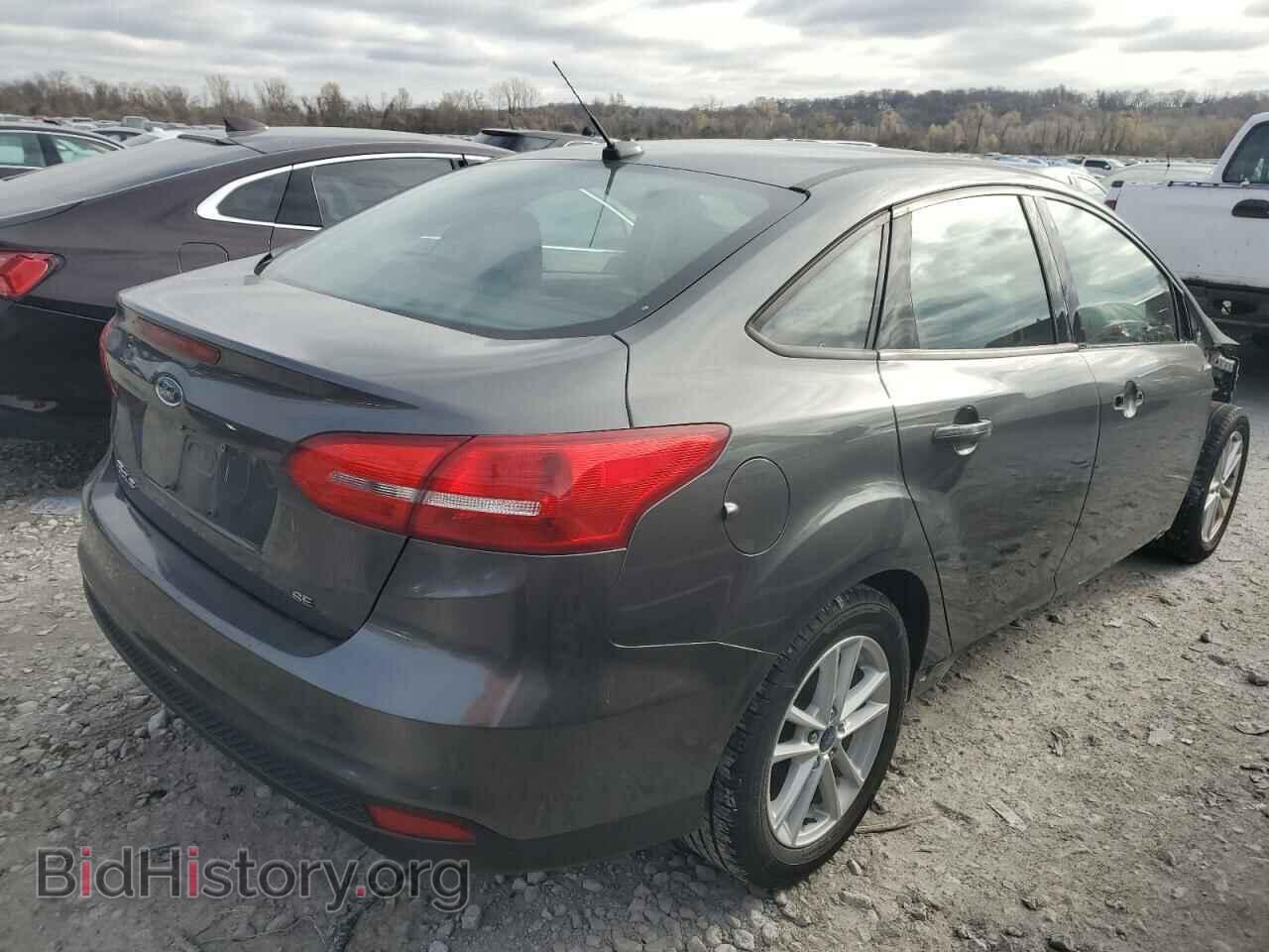 2017 FORD FOCUS - VIN: 1FADP3F23HL346695 - Фото 3